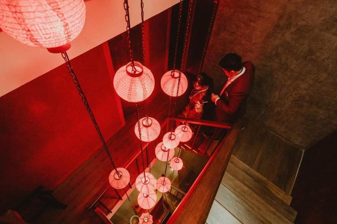Caiyong Hometel & Cafe'S Studio بانكوك المظهر الخارجي الصورة