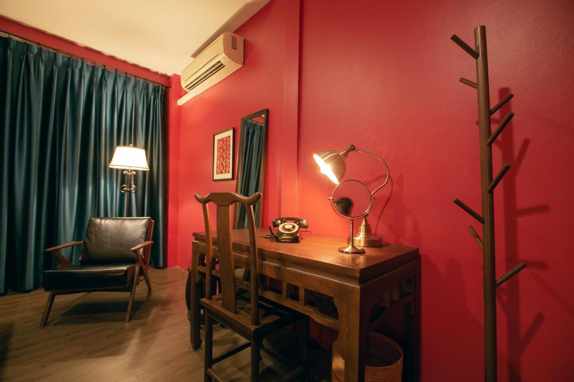 Caiyong Hometel & Cafe'S Studio بانكوك المظهر الخارجي الصورة